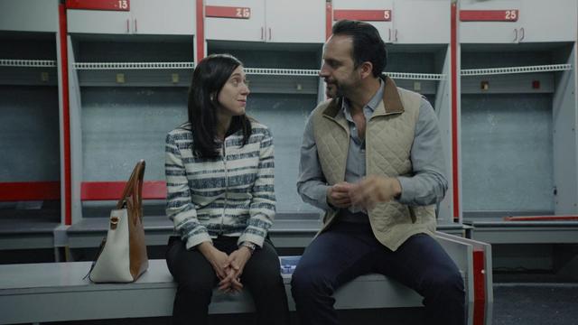 Club de Cuervos 2x2