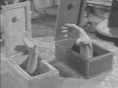 Los locos Addams 2x4