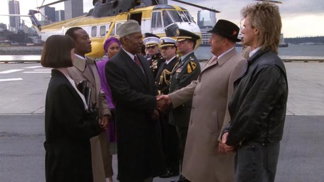 MacGyver 4x16
