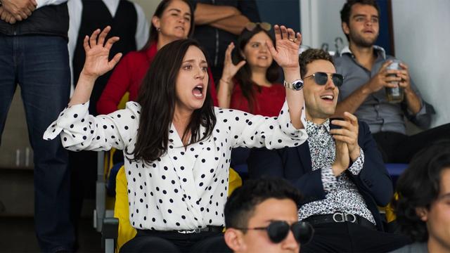 Club de Cuervos 4x1