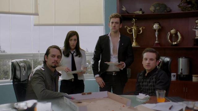 Club de Cuervos 3x1