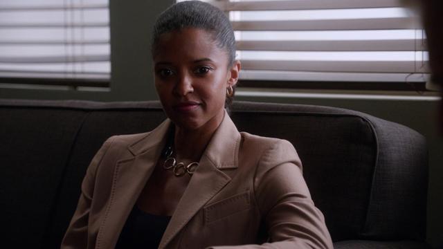 La esposa ejemplar 4x12
